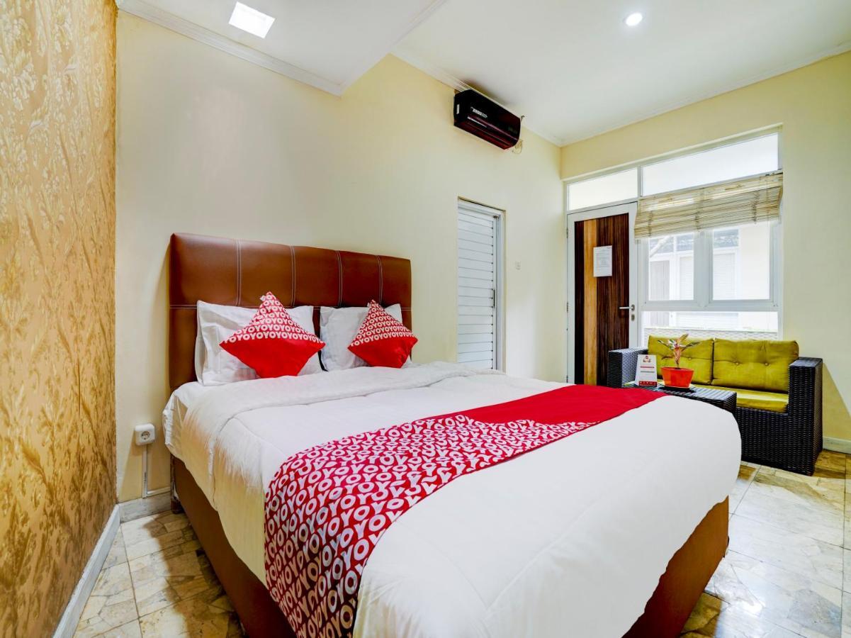 Oyo 90140 Nginep Yuuk Guest House Cirebon Zewnętrze zdjęcie