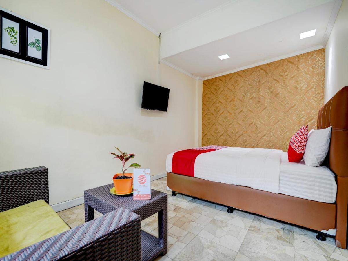 Oyo 90140 Nginep Yuuk Guest House Cirebon Zewnętrze zdjęcie