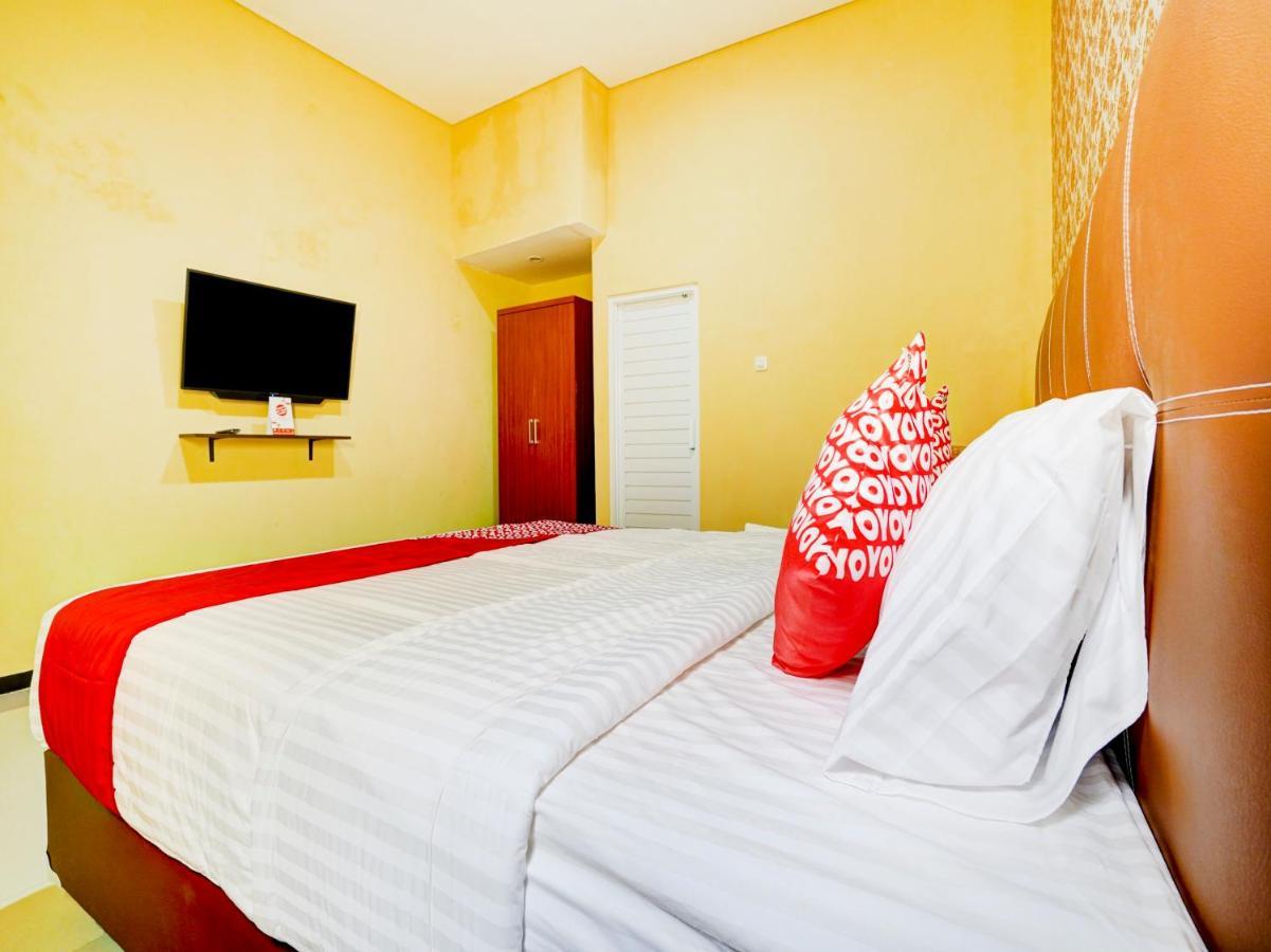 Oyo 90140 Nginep Yuuk Guest House Cirebon Zewnętrze zdjęcie